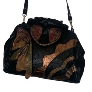 Genuine leather by royal USA cross body vantage bag